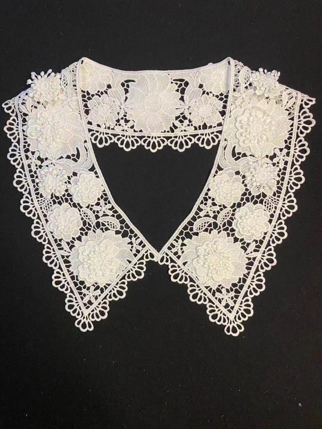 JCL8797  polyester decorative collar with 3D flowers on it